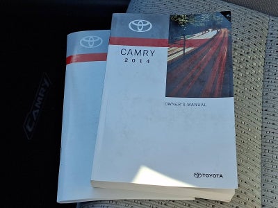 2014 Toyota Camry 2014.5 4dr Sdn I4 Auto LE (Natl)