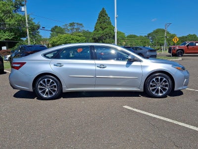 2018 Toyota Avalon XLE Premium (Natl)