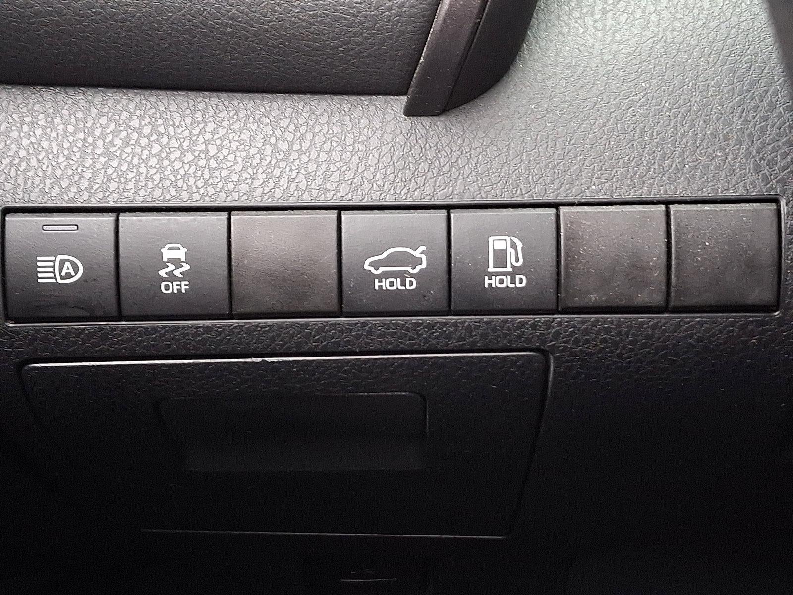 2024 Toyota Camry LE Auto (Natl)