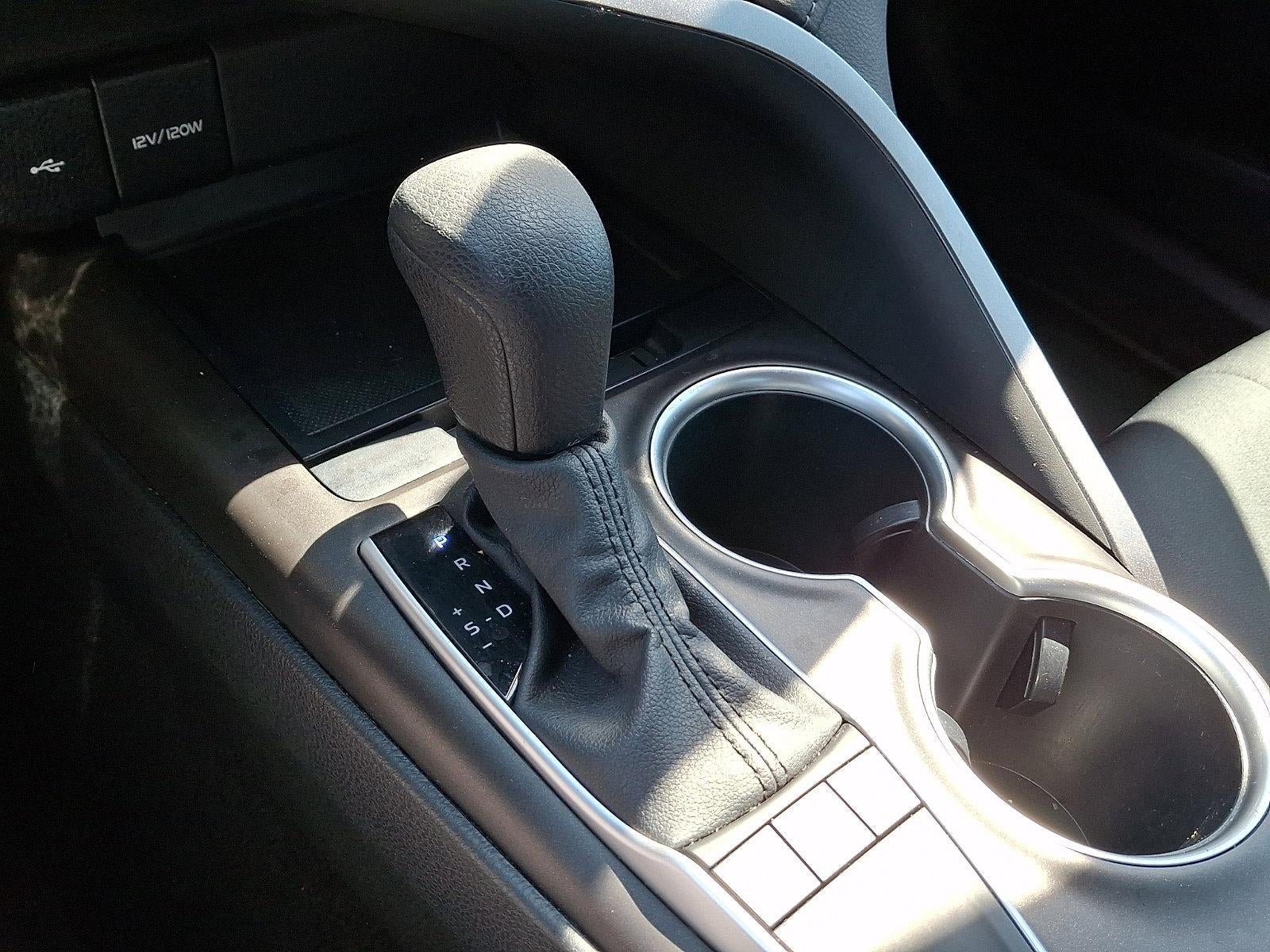 2024 Toyota Camry LE Auto (SE)