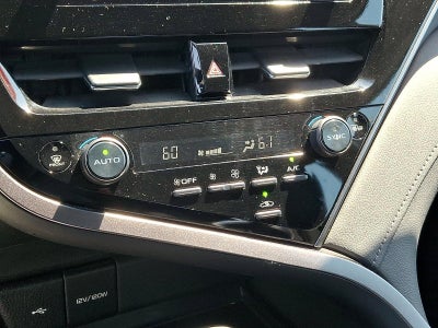 2024 Toyota Camry LE Auto (SE)