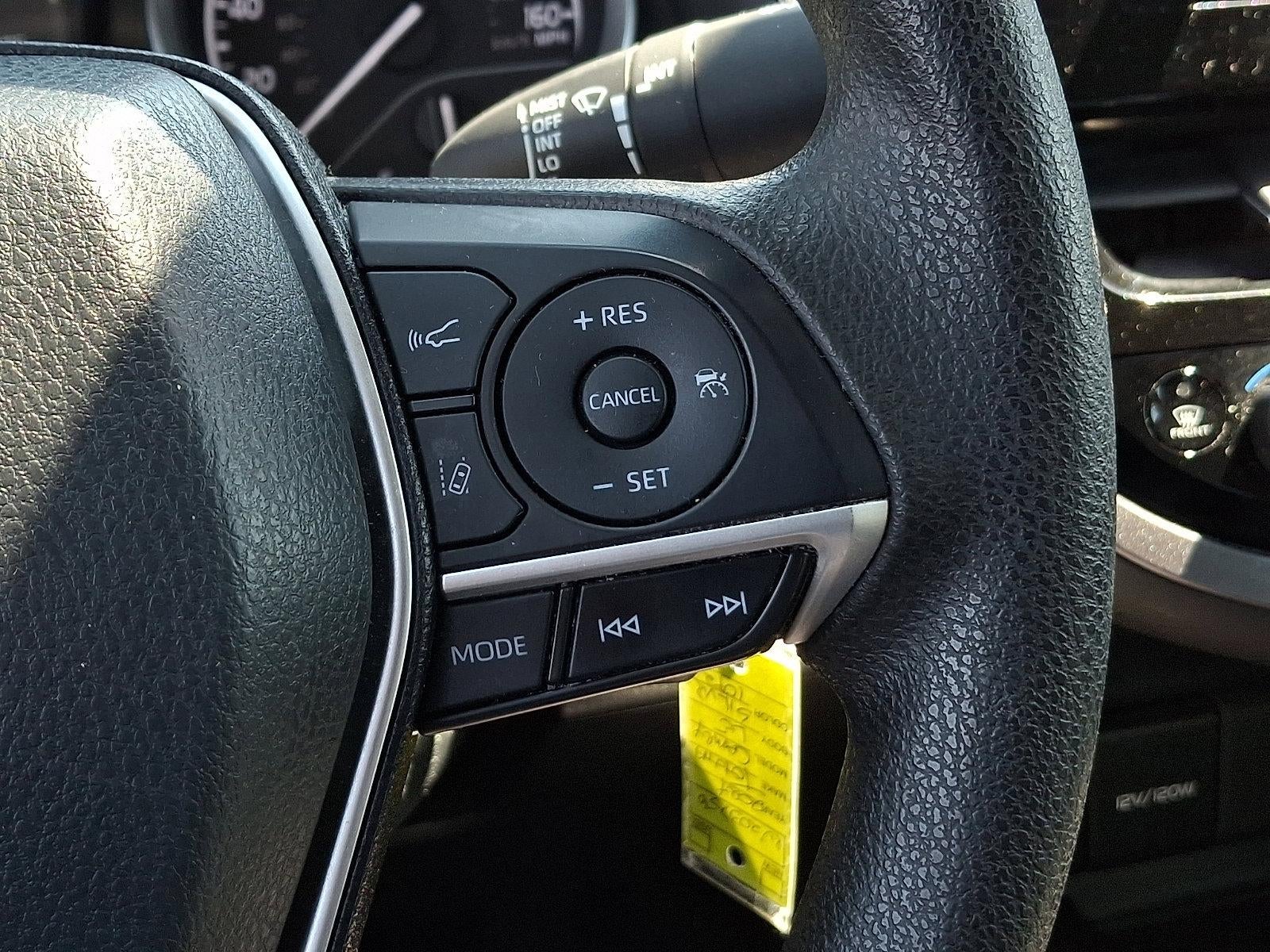 2024 Toyota Camry LE Auto (SE)