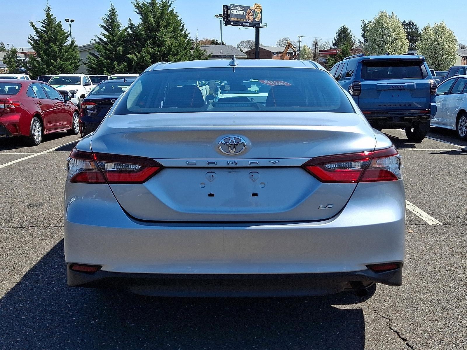 2024 Toyota Camry LE Auto (SE)