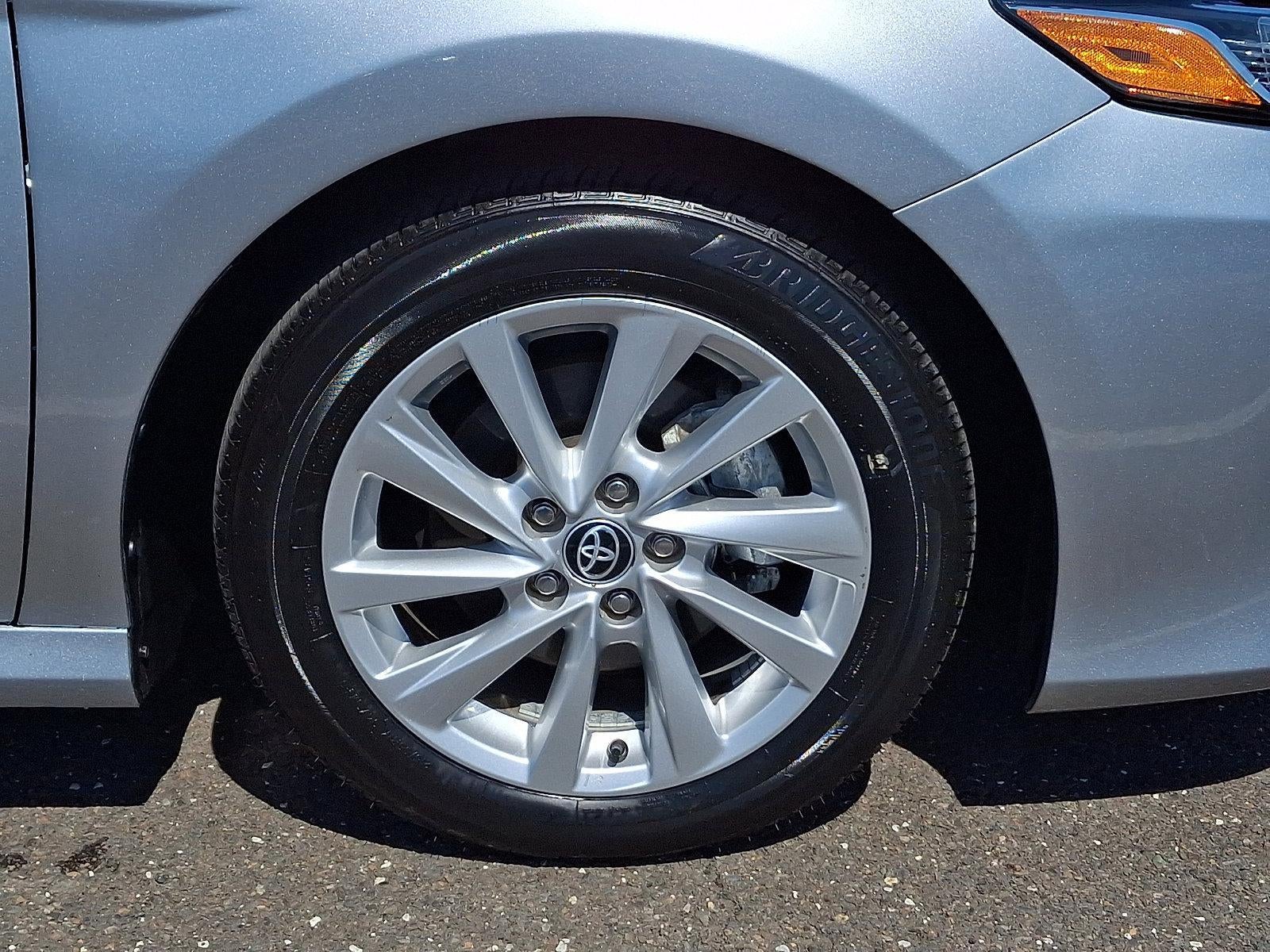 2024 Toyota Camry LE Auto (SE)