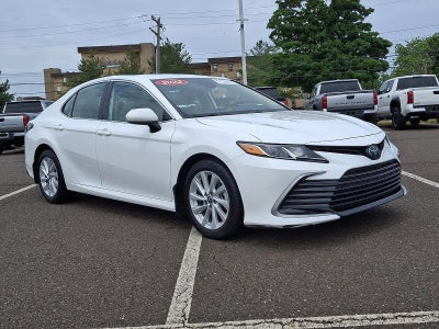 2022 Toyota Camry LE Auto (Natl)