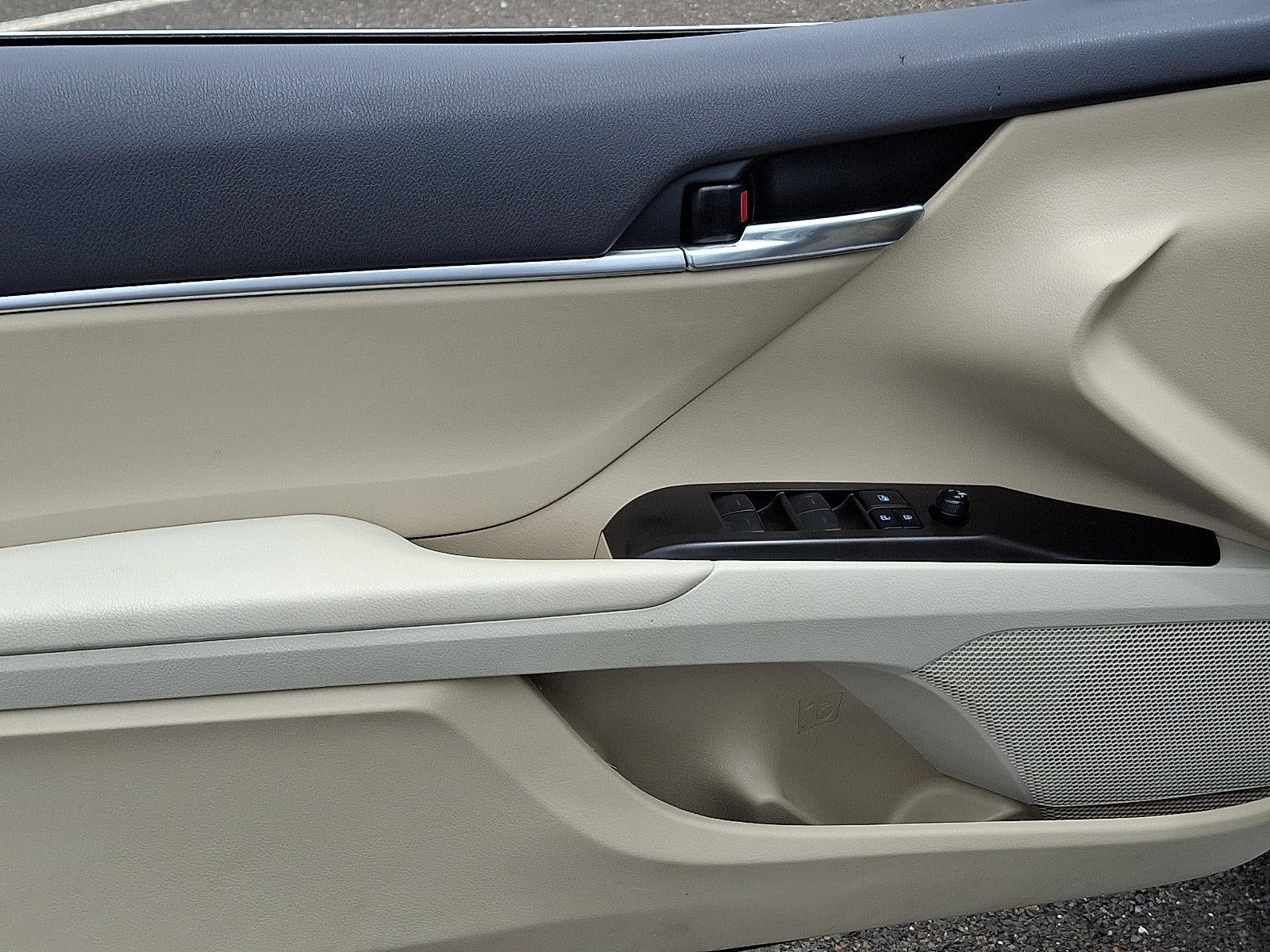 2022 Toyota Camry LE Auto (Natl)