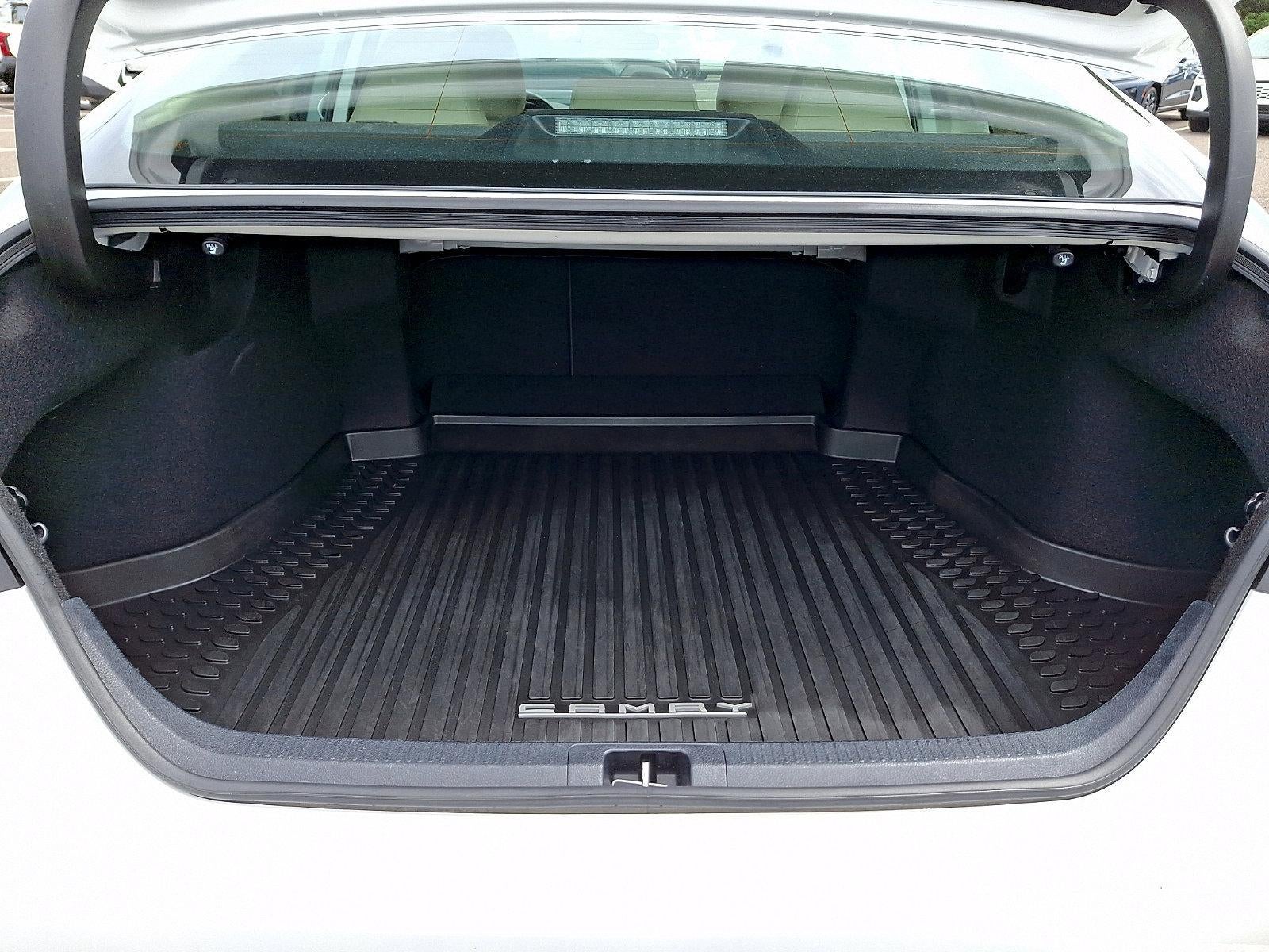 2022 Toyota Camry LE Auto (Natl)