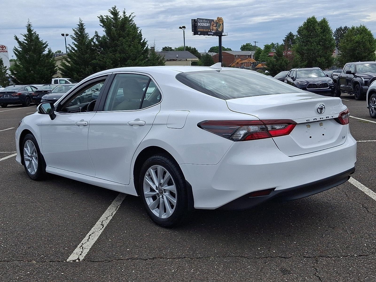 2022 Toyota Camry LE Auto (Natl)