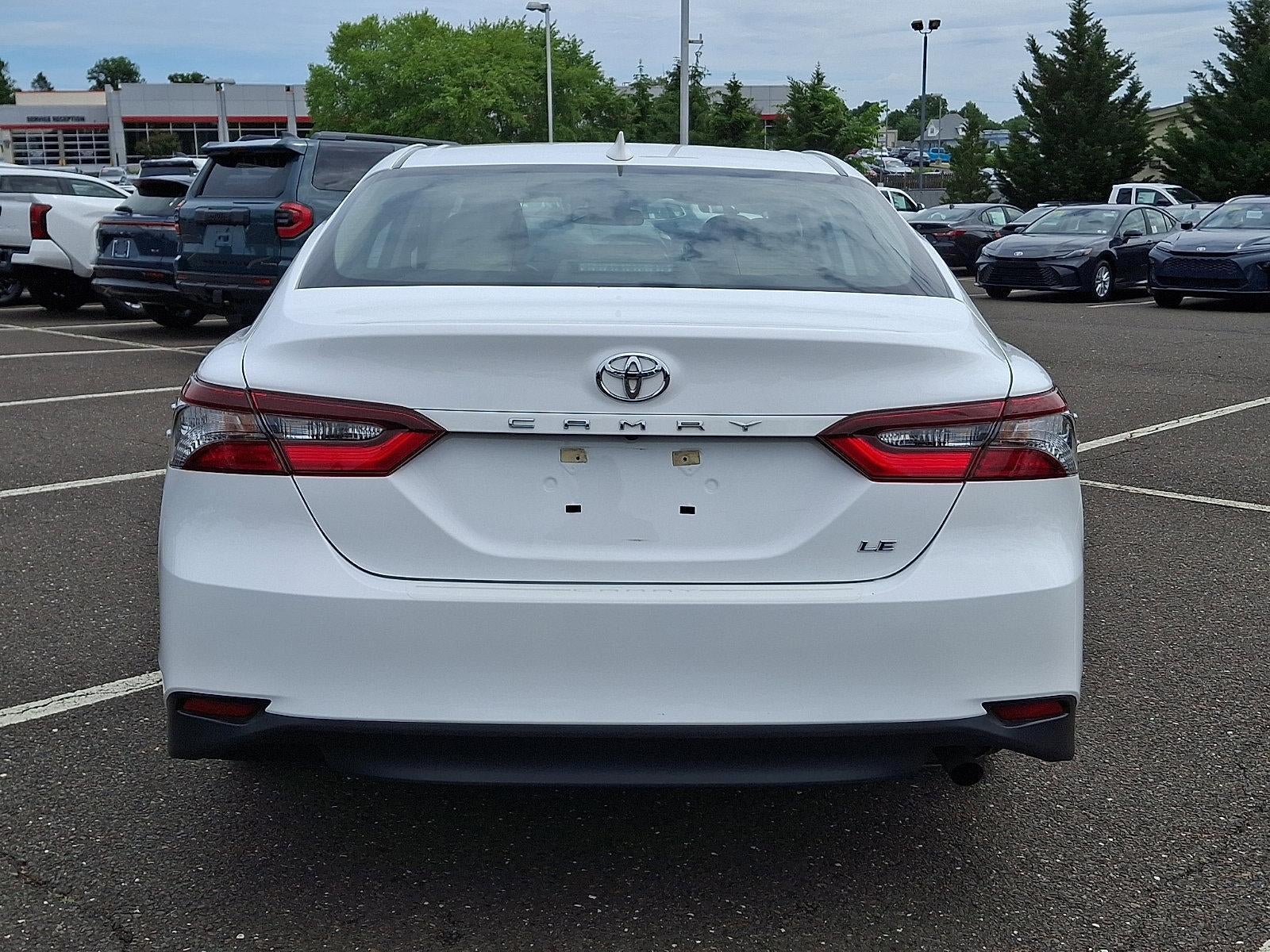 2022 Toyota Camry LE Auto (Natl)