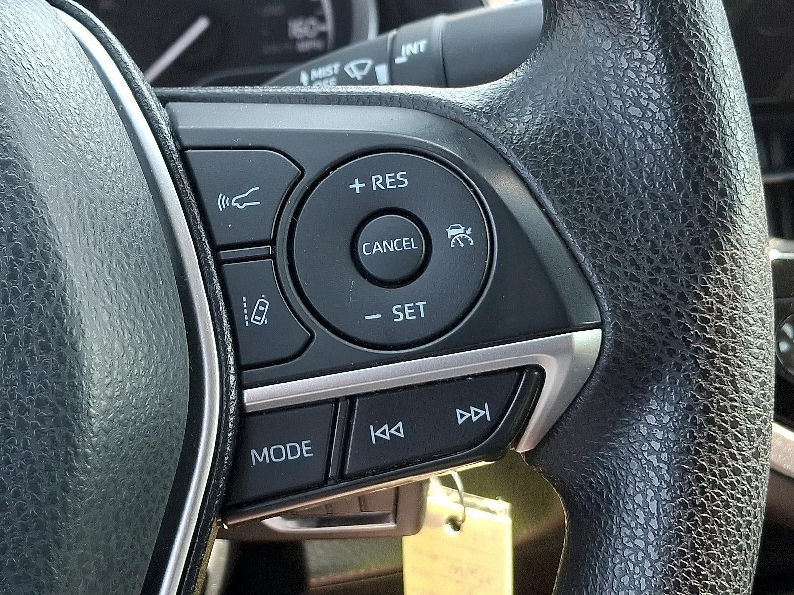 2023 Toyota Camry LE Auto (Natl)