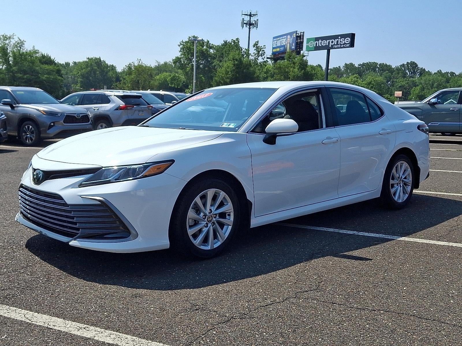 2023 Toyota Camry LE Auto (Natl)
