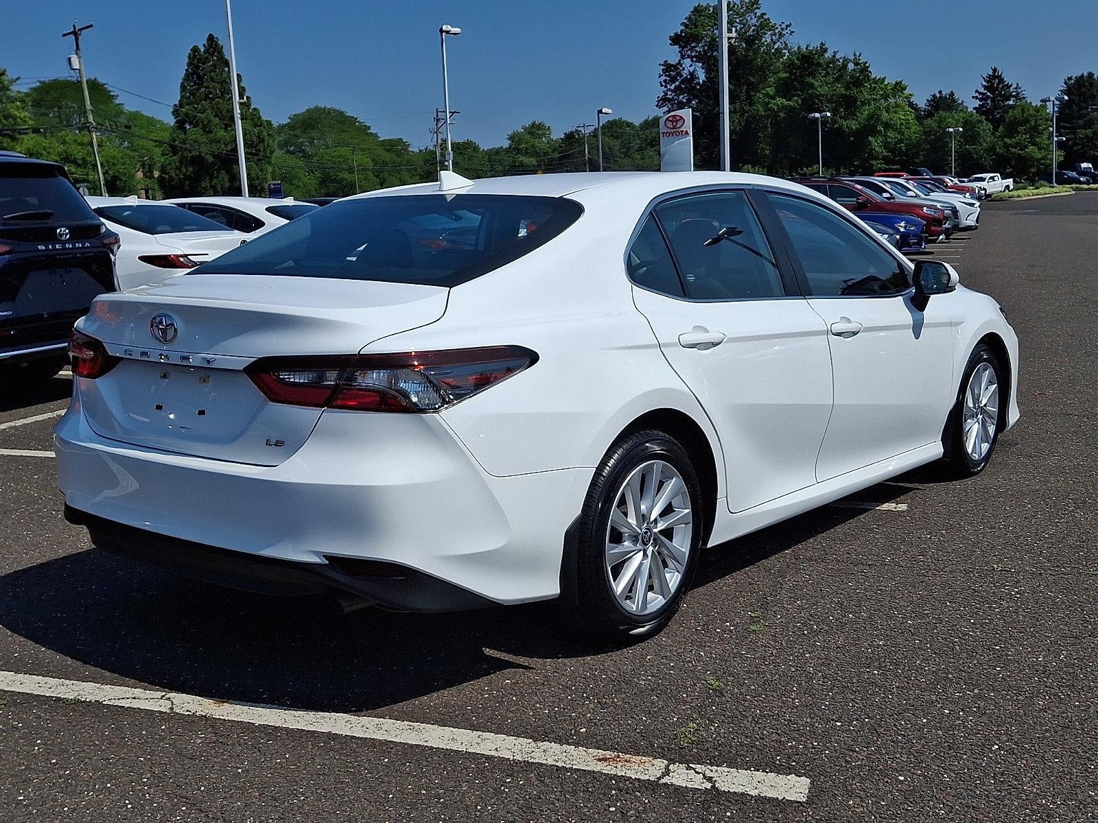 2023 Toyota Camry LE Auto (Natl)