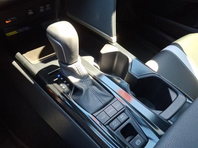 2025 Toyota Camry SE (Natl)