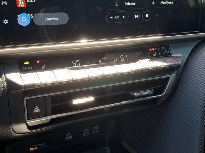 2025 Toyota Camry SE (Natl)