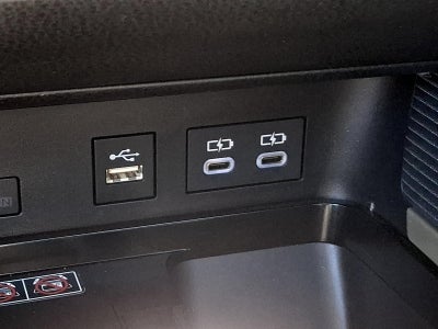 2025 Toyota Camry SE (Natl)