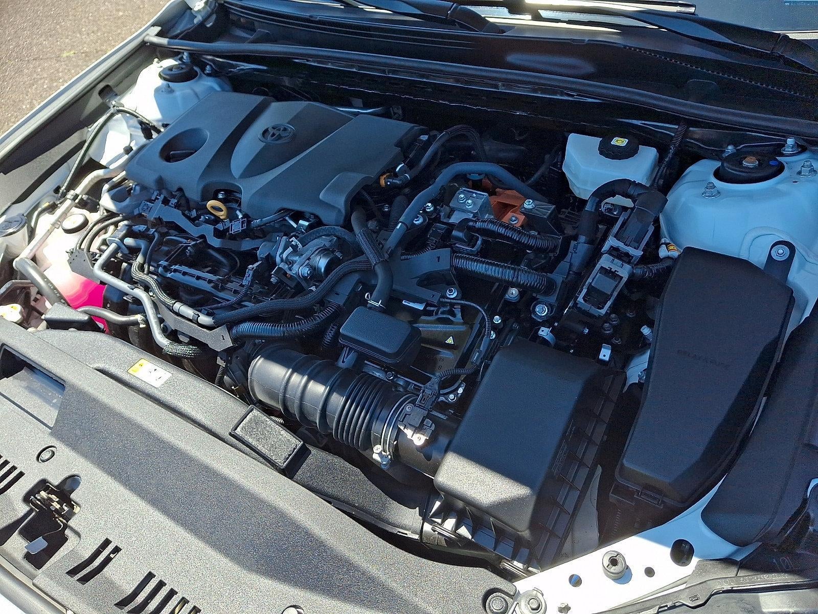 2025 Toyota Camry SE (Natl)