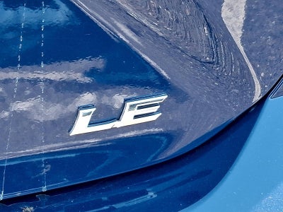 2025 Toyota Camry LE (SE)