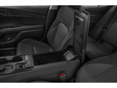 2025 Toyota Camry LE (SE)