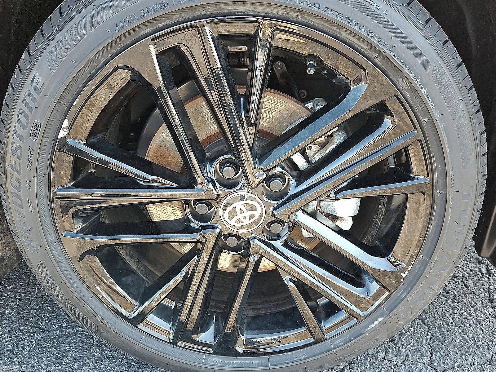 2025 Toyota Camry SE (SE)