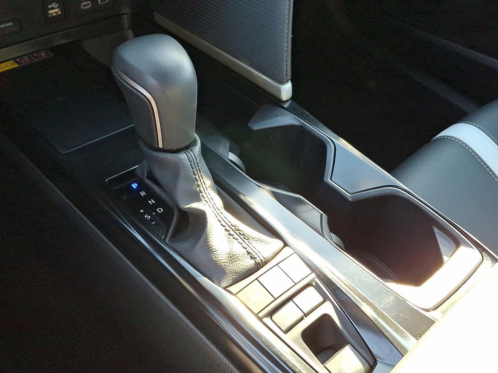 2025 Toyota Camry SE (SE)