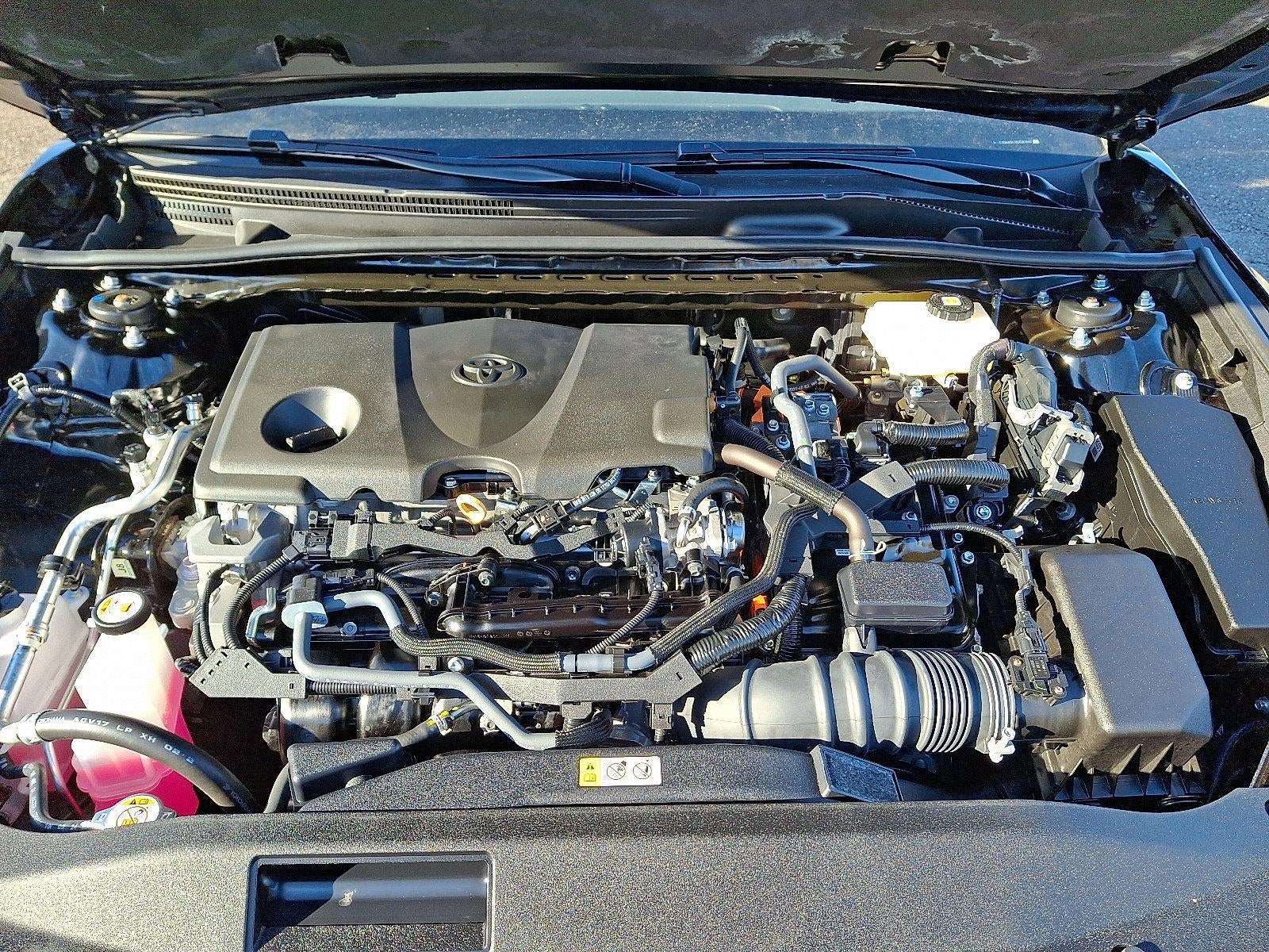 2025 Toyota Camry SE (SE)