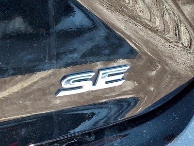 2025 Toyota Camry SE (SE)