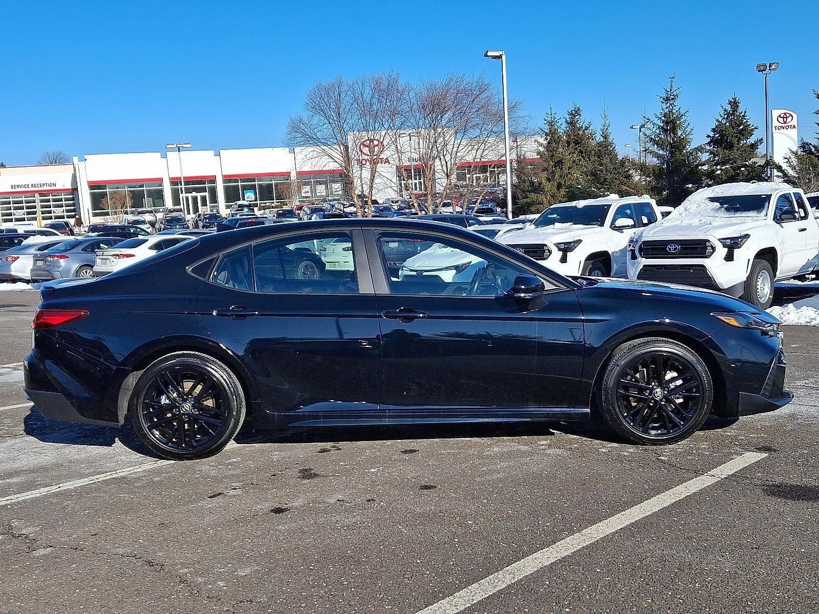 2025 Toyota Camry SE (SE)
