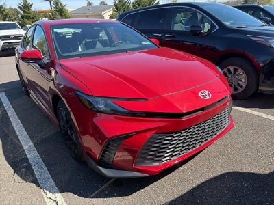 2025 Toyota Camry SE (SE)