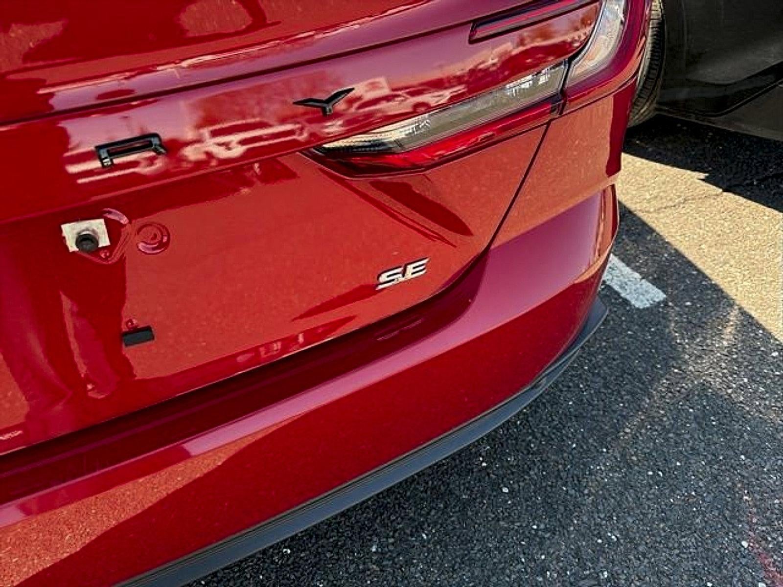 2025 Toyota Camry SE (SE)