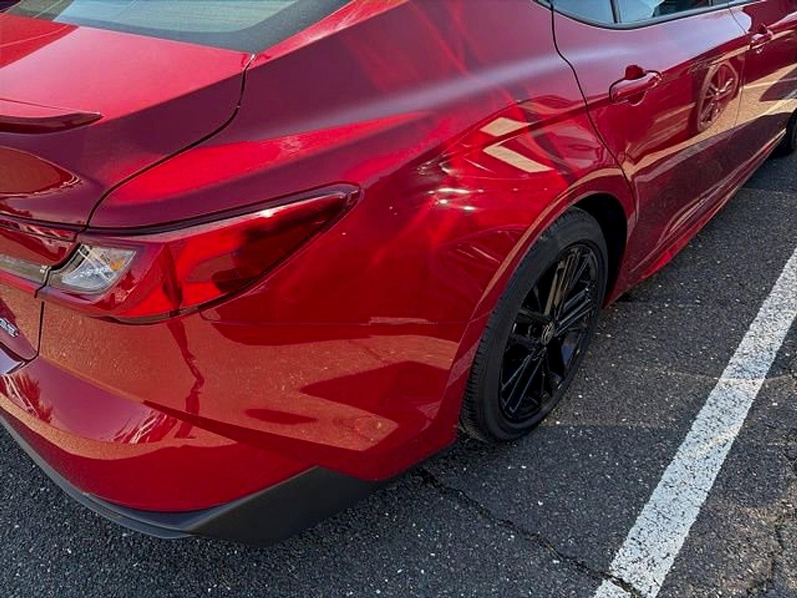 2025 Toyota Camry SE (SE)