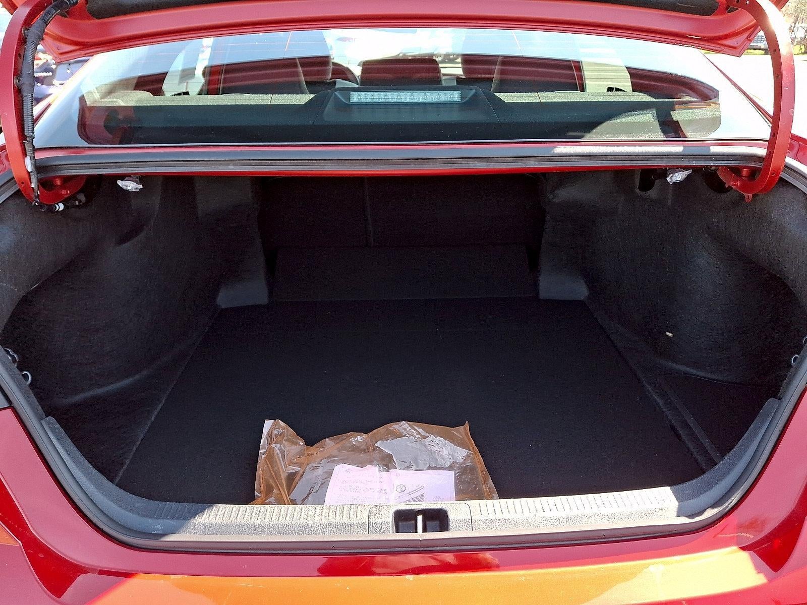 2025 Toyota Camry SE (SE)