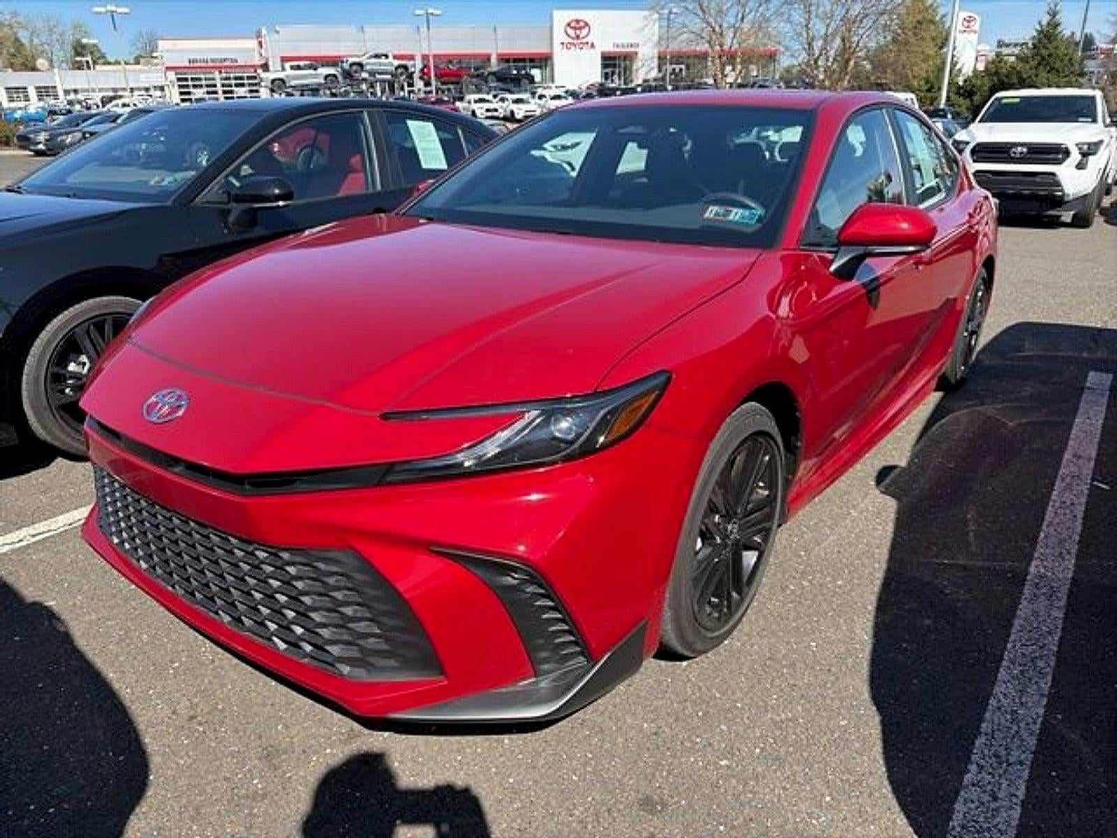 2025 Toyota Camry SE (SE)