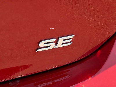 2025 Toyota Camry SE (SE)