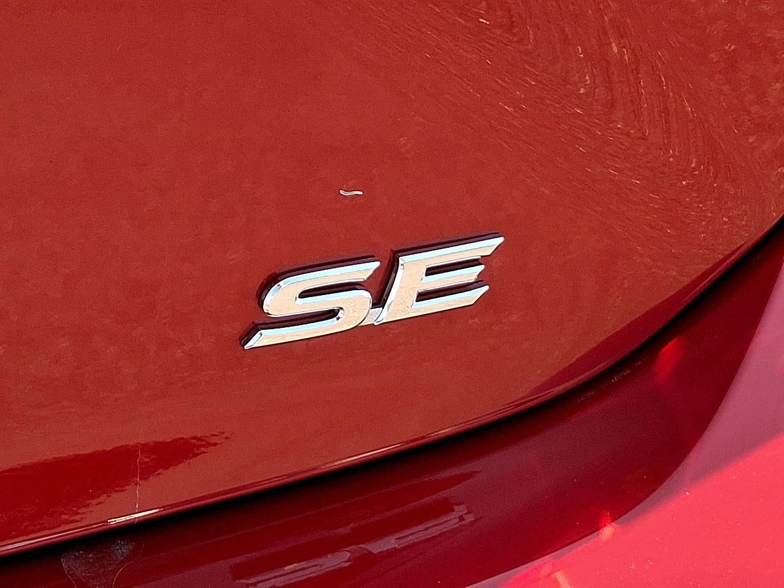 2025 Toyota Camry SE (SE)