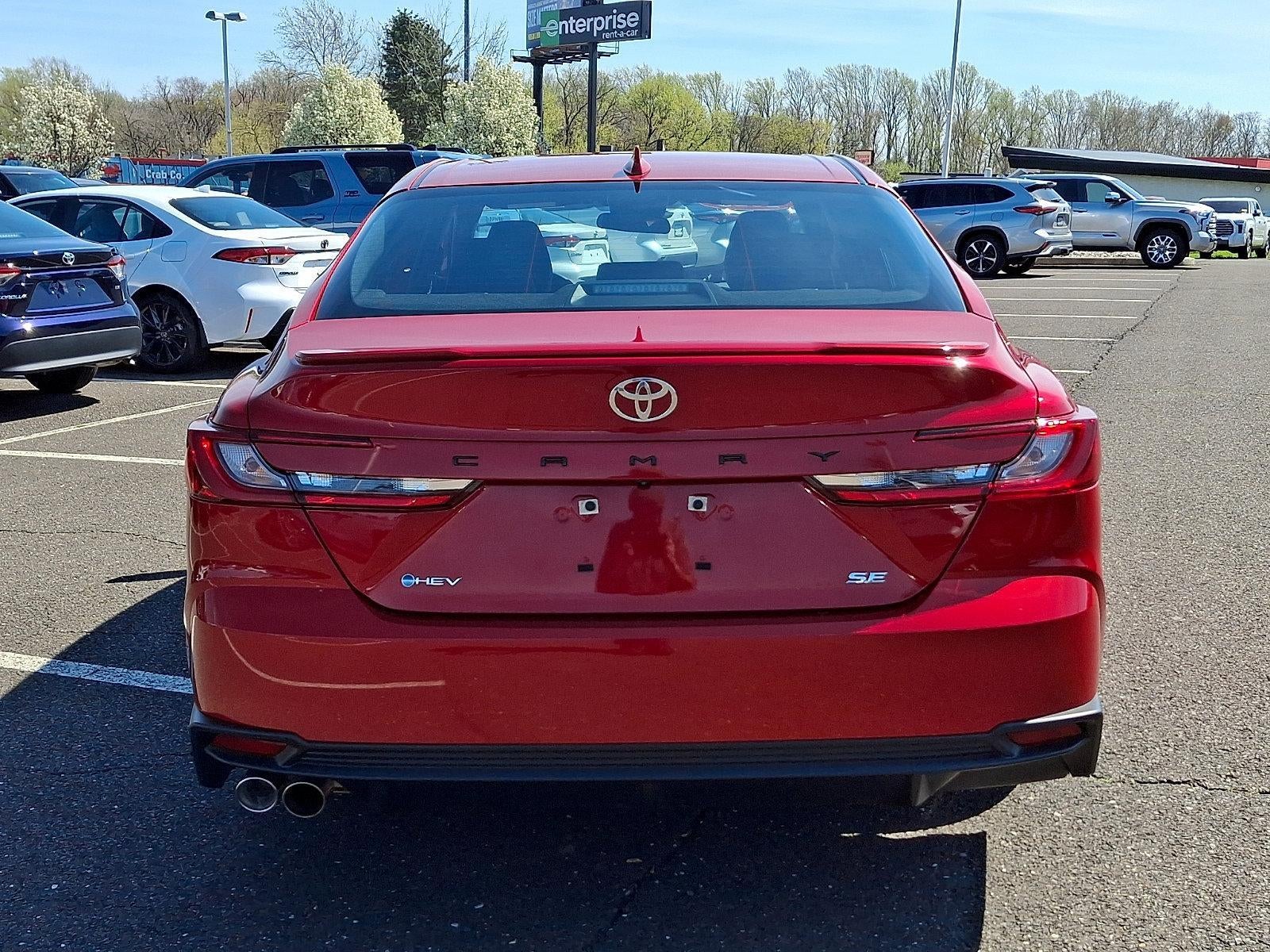 2025 Toyota Camry SE (SE)