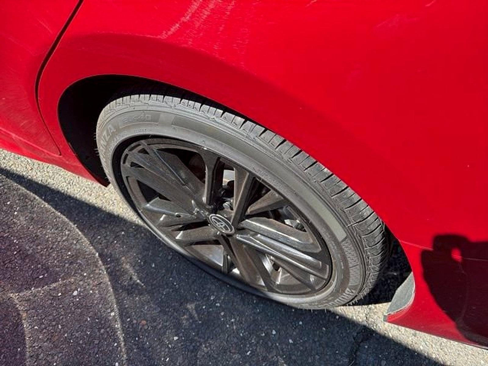 2025 Toyota Camry SE (SE)