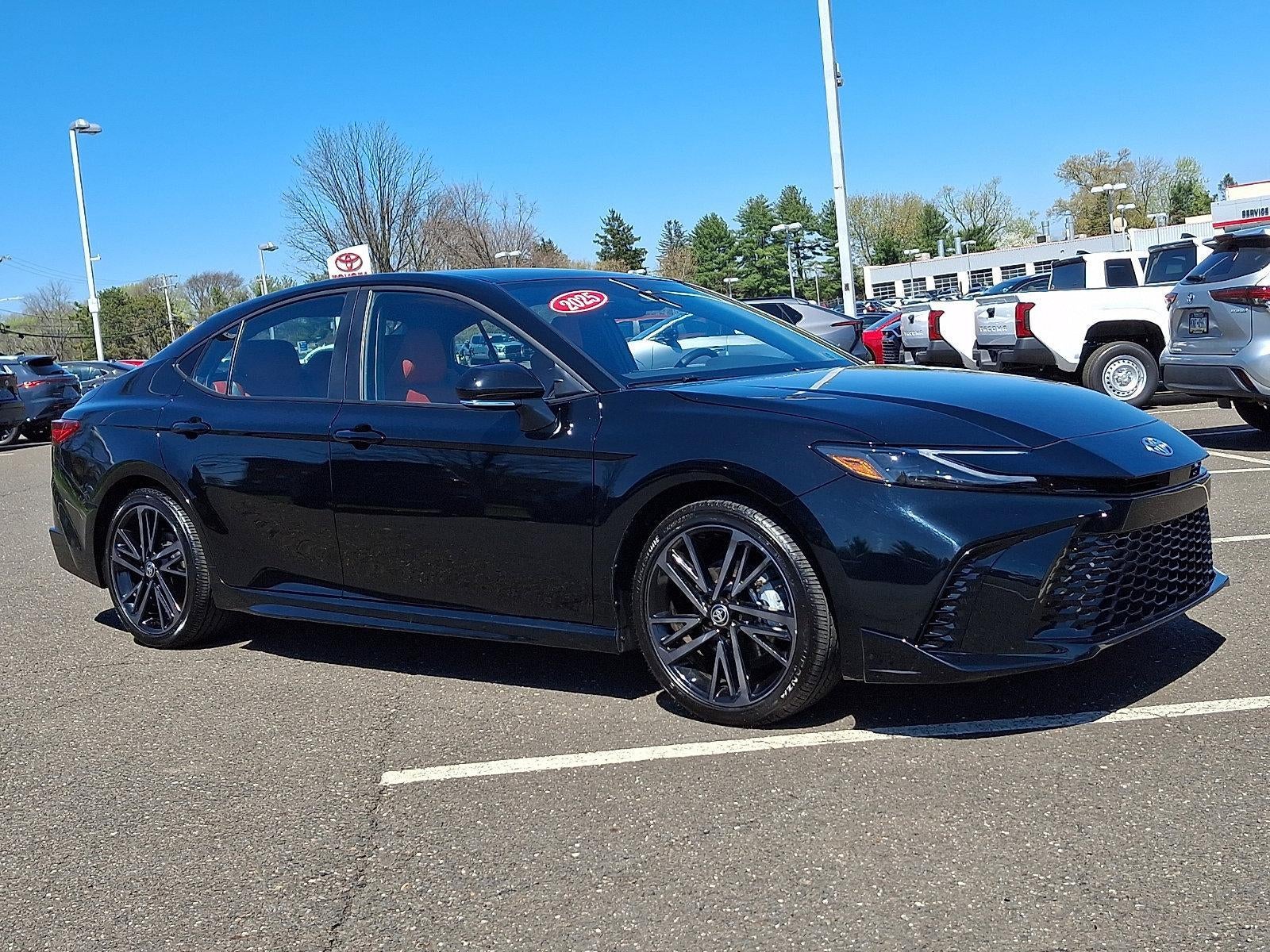 2025 Toyota Camry XSE (Natl)