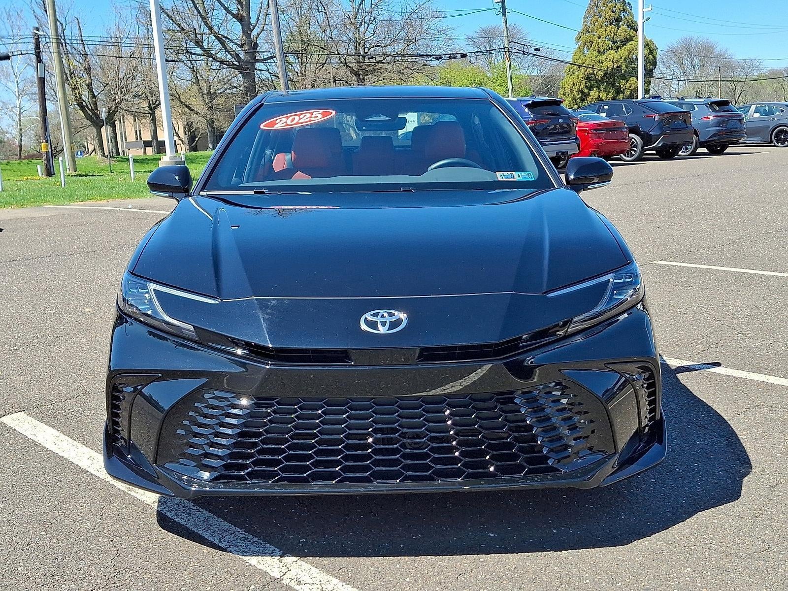 2025 Toyota Camry XSE (Natl)