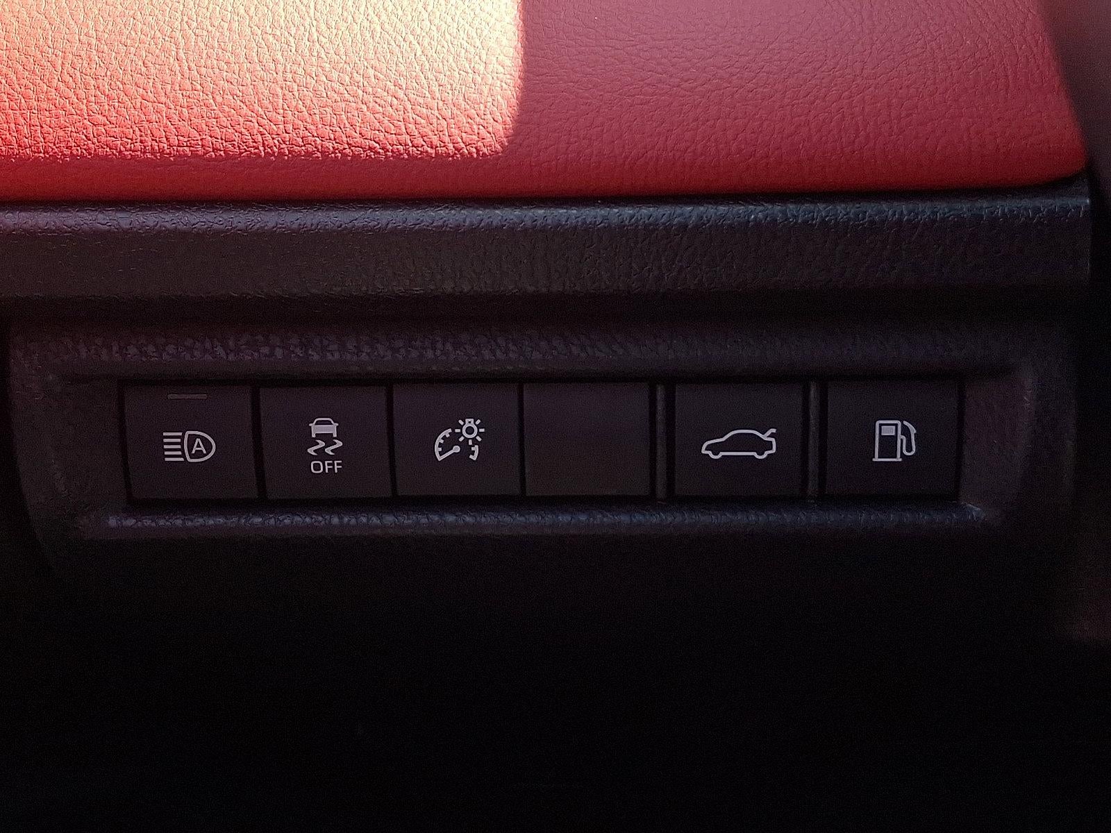 2025 Toyota Camry XSE (Natl)