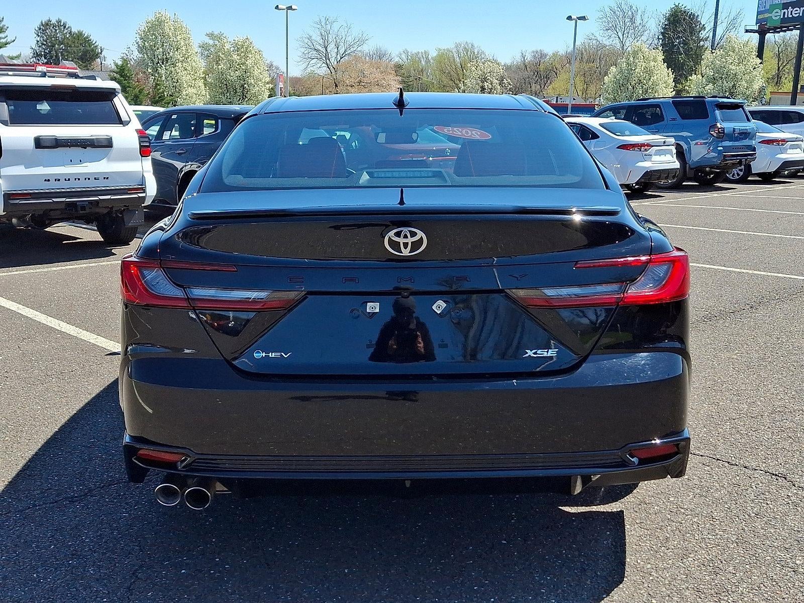 2025 Toyota Camry XSE (Natl)