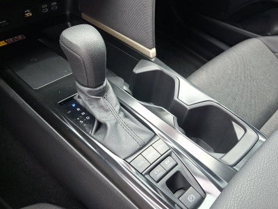 2025 Toyota Camry LE (Natl)
