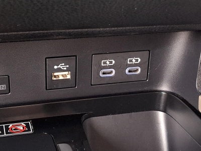 2025 Toyota Camry LE (Natl)