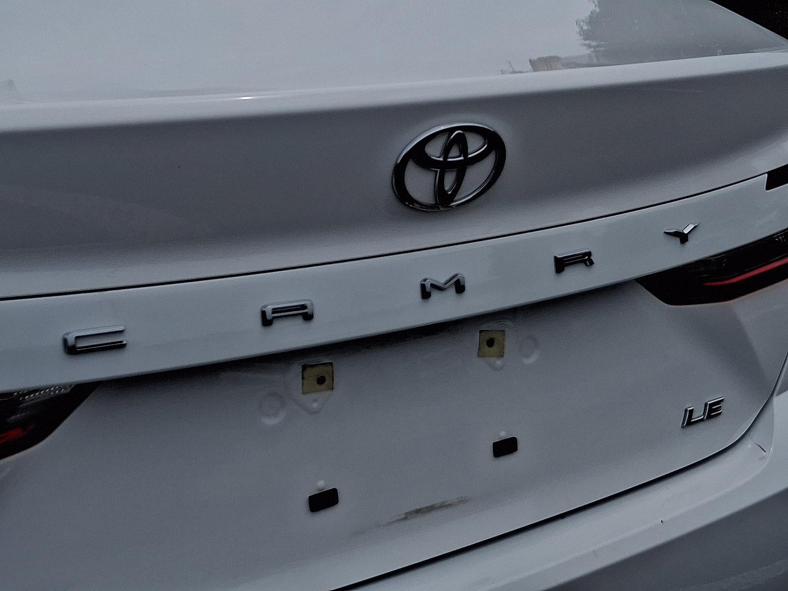 2025 Toyota Camry LE (Natl)
