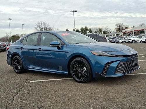 2025 Toyota Camry SE (SE)