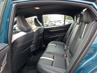 2025 Toyota Camry SE (SE)