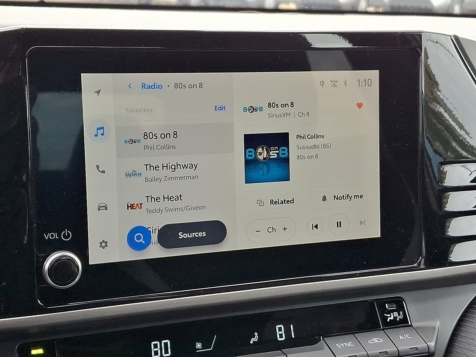 2025 Toyota Camry SE (SE)