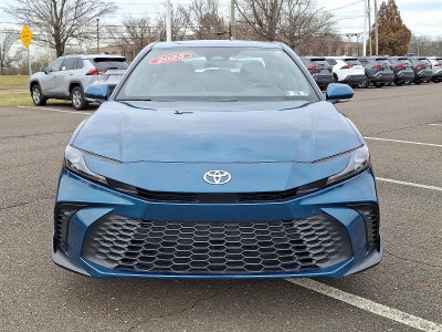 2025 Toyota Camry SE (SE)