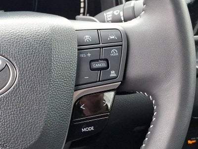 2025 Toyota Camry SE (SE)