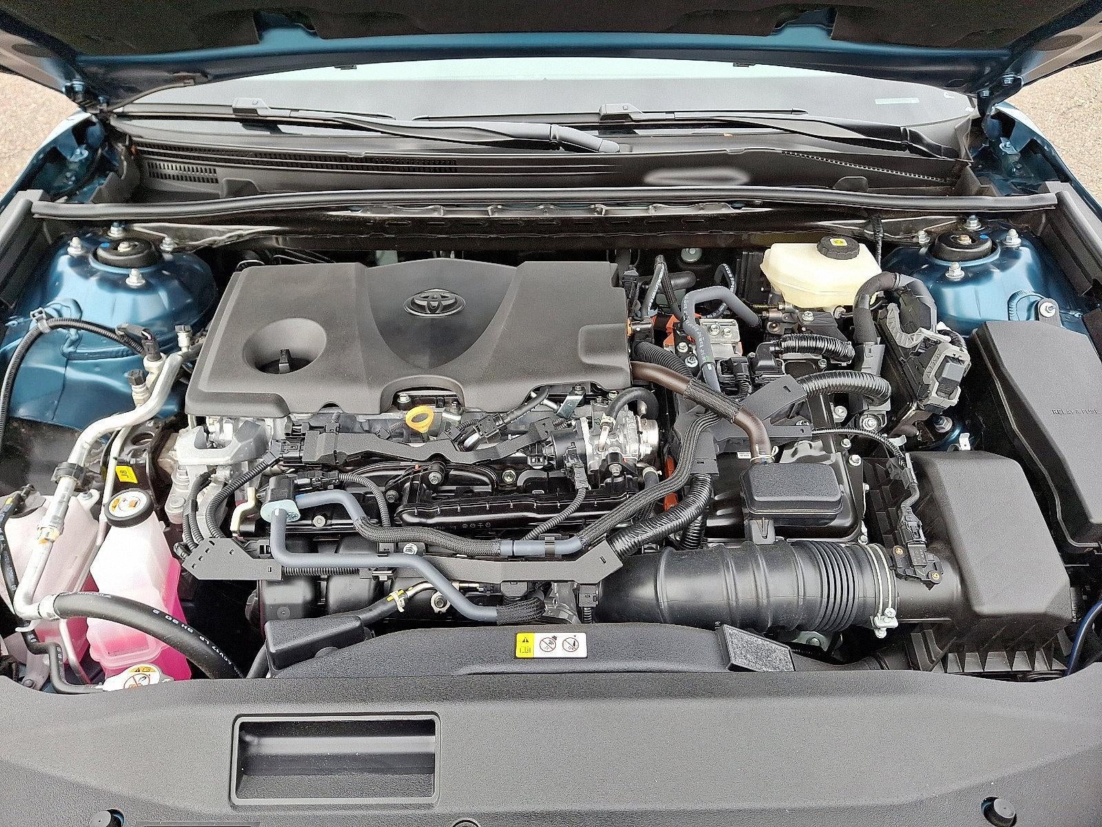 2025 Toyota Camry SE (SE)