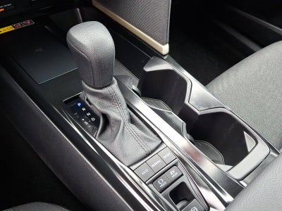 2025 Toyota Camry LE (SE)